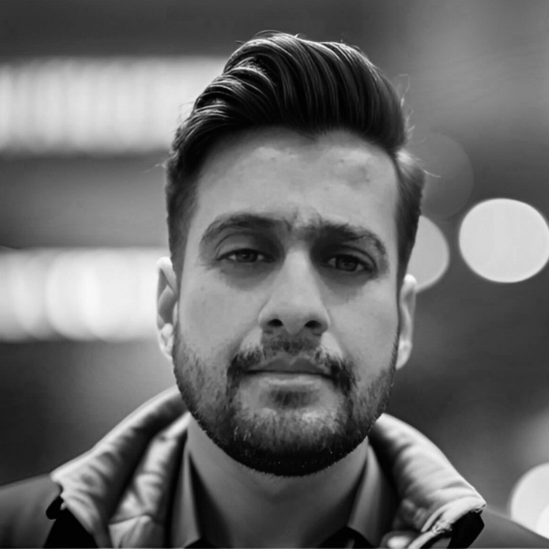 Ashu Mishra - AWS Headshot.jpeg